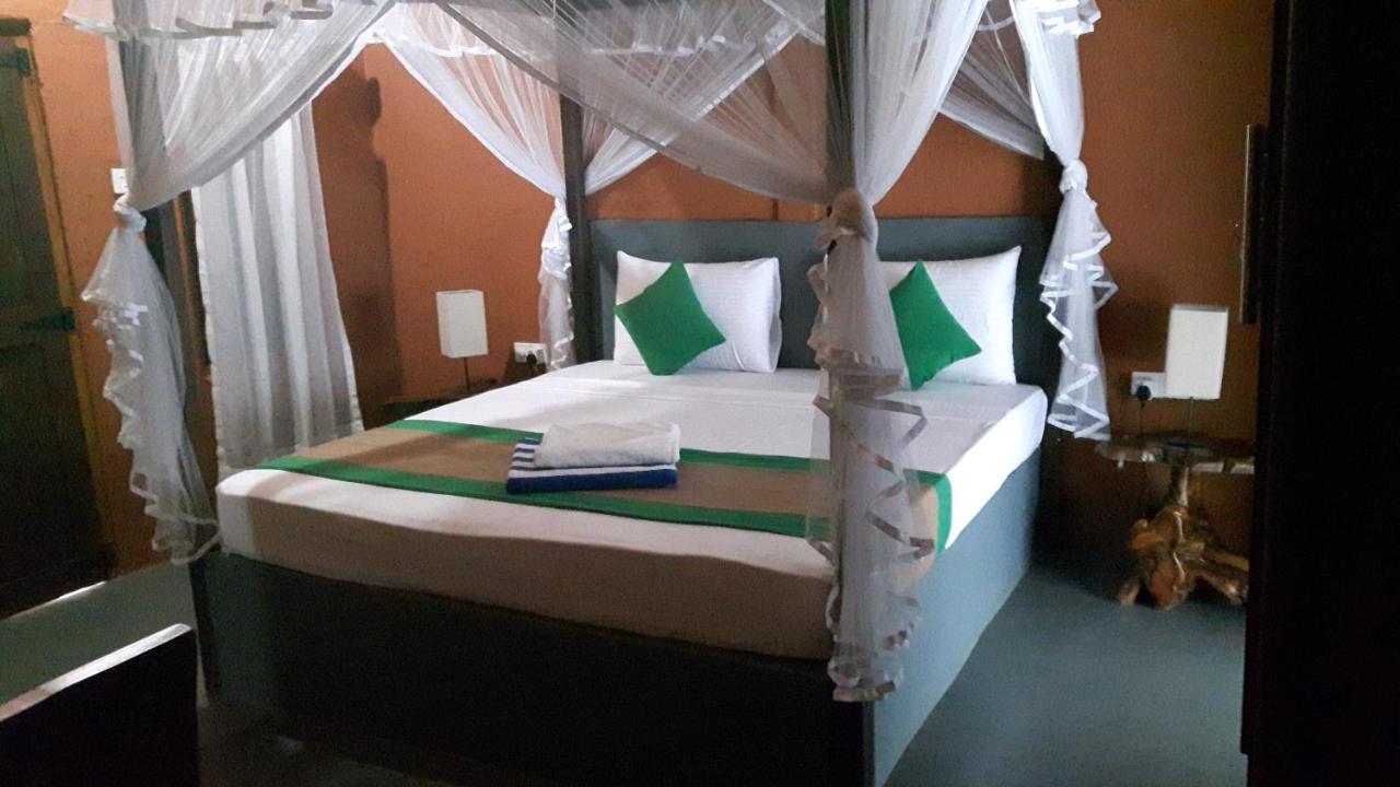 Hotel Cloudz Sigiriya Exterior foto